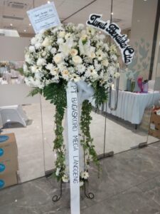 Bunga Standing duka cita